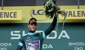 Jonathan Milan se acerca al verde en París tras un esprint descafeinado en el Tour de Francia