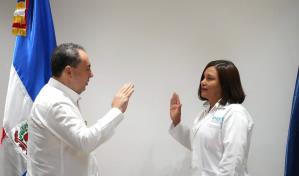 Mario Lama, titular del SNS, juramenta a la nueva directora del Incart