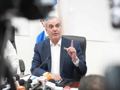 Abinader convoca por decreto a legislatura extraordinaria