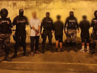 Arrestan a presuntos miembros Los Lobos con drogas en Ecuador