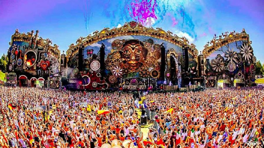 Tomorrowland ofrece vasos inteligentes y reutilizables tras la multa impuesta en 2024
