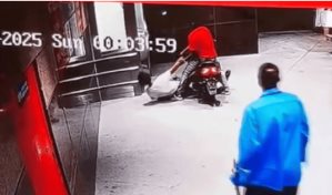 Dominicano acusado de disparar a oficial del CBP abandonó a su cómplice en un hospital