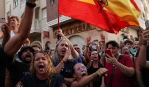 Vox propone deportar masivamente a inmigrantes, pero ¿se aplicaría en España el modelo de Trump?