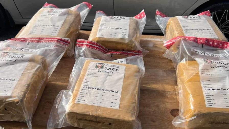 Decomisan 80 paquetes de marihuana en maletas procedentes de México Decomisan 80 paquetes de marihuana en maletas procedentes de México