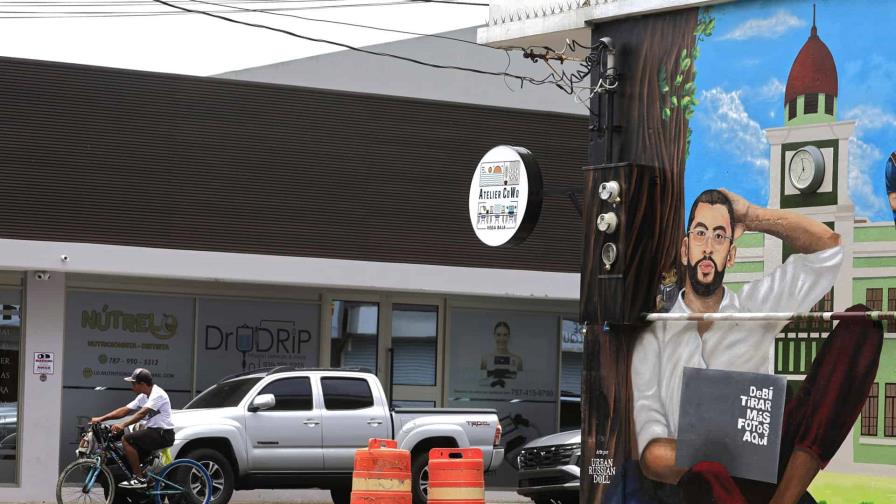 Un recorrido por la vida de Bad Bunny antes de la fama en su ciudad natal