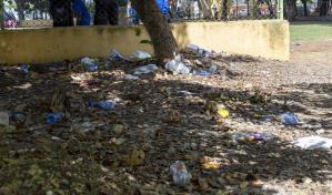 Basura y abandono invaden el Centro Olímpico Juan Pablo Duarte Basura y abandono invaden el Centro Olímpico Juan Pablo Duarte