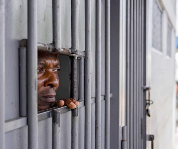 Gobierno invierte más de RD$800 millones en deportaciones, pero haitianos retornan una y otra vez Gobierno invierte más de RD$800 millones en deportaciones, pero haitianos retornan una y otra vez