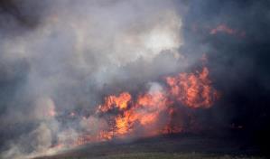 Albania y Macedonia del Norte luchan por contener varios incendios activos