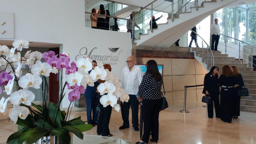 Velan los restos de Ivonne Handal Abugabir, mujer ultimada en Naco