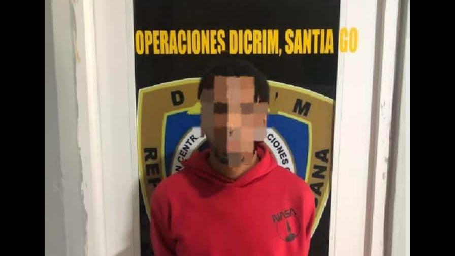 Policía apresa a uno de los presuntos autores del asalto armado en empresa de Santiago Policía apresa a uno de los presuntos autores del asalto armado en empresa de Santiago