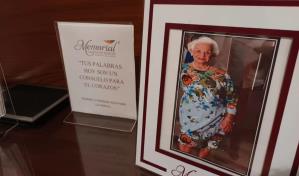 Exponen restos de la madre de Gonzalo Castillo en el Jardín Memorial