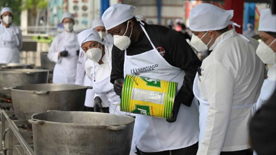 Santiago inicia el intento oficial del mofongo más grande del mundo