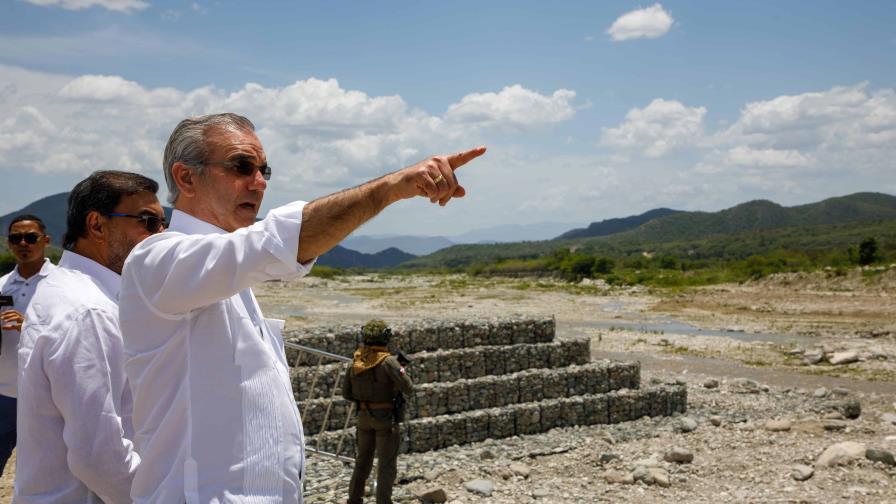 El presidente Abinader entrega obras hidráulicas y de infraestructura en Azua El presidente Abinader entrega obras hidráulicas y de infraestructura en Azua