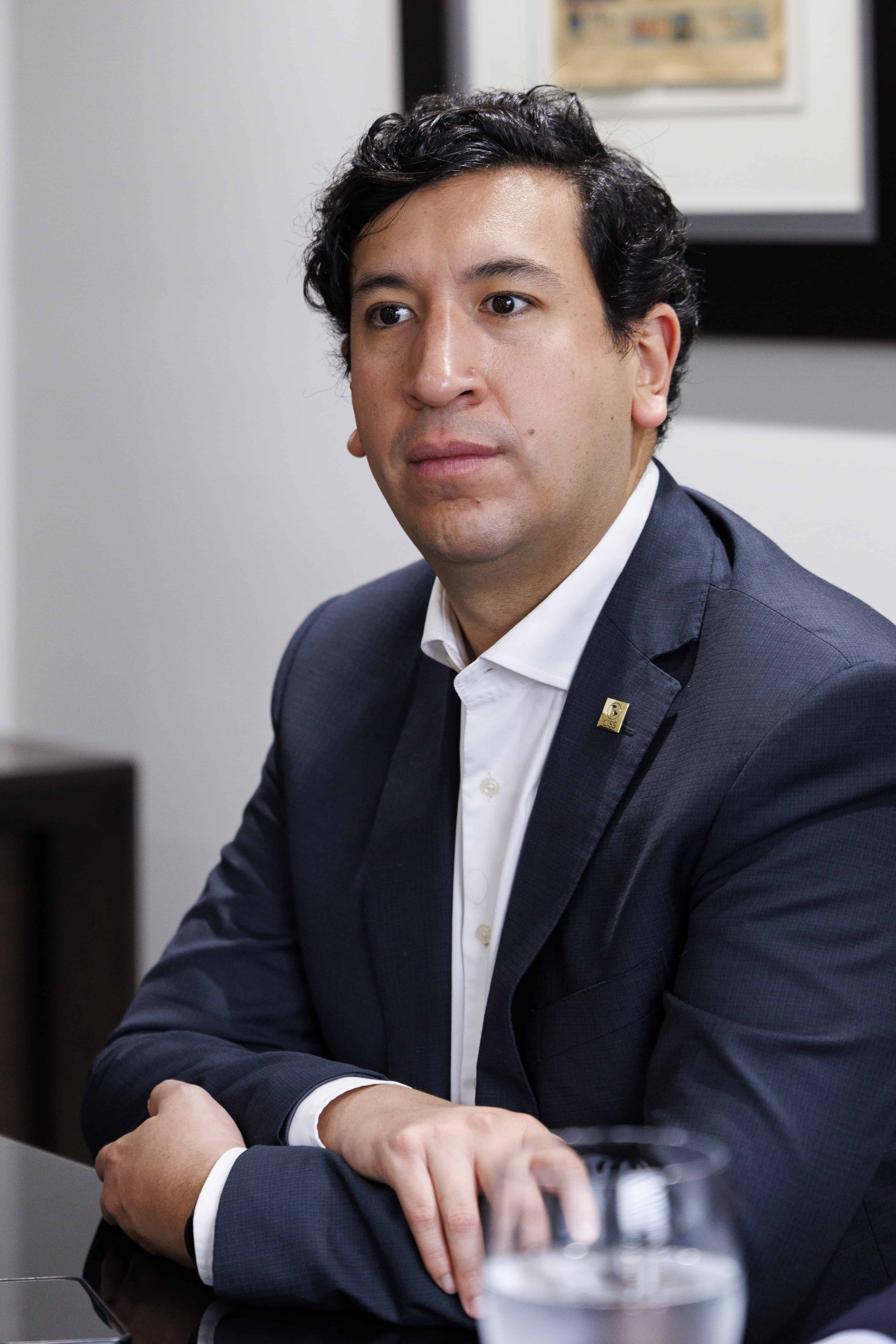 El secretario general de la Conferencia Interamericana de Seguridad Social (CISS), Pedro Kumamoto,  participó de un <i>Diálogo Libre</i> junto al superintendente de Pensiones, Francisco Torres.