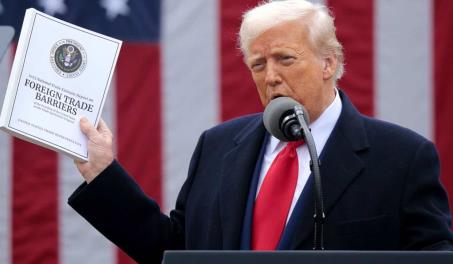 Coches, vino o lujo: los sectores europeos afectados por aranceles de Trump