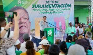 Leonel dice que circunvalación de Baní "costó tres veces más y es la mitad de lo que debió ser"