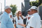 La alcaldesa Carolina Mejía recorre cementerios y envía mensaje especial por el Día de los Padres