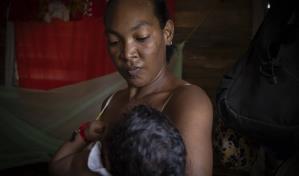 Supuesto embarazo gemelar: a más de un mes madre espera respuestas de las autoridades