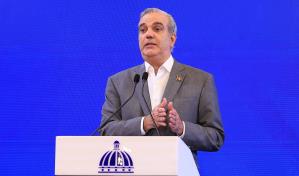 Abinader reconoce desaceleración económica en el país: "Sé que la población lo está sintiendo"