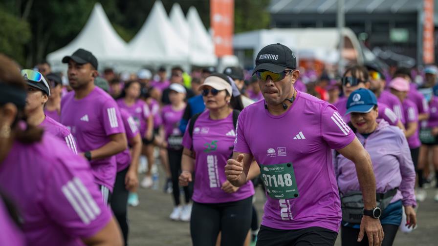 Un atleta muere tras colapsar cerca de la meta en prueba del Medio Maratón de Bogotá