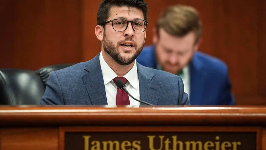 Fiscal de Florida exige a escuelas cat&oacute;licas que no obliguen a sus alumnos a vacunarse