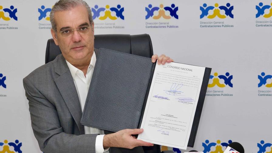 El Poder Ejecutivo promulga la nueva Ley de Contrataciones Públicas El Poder Ejecutivo promulga la nueva Ley de Contrataciones Públicas
