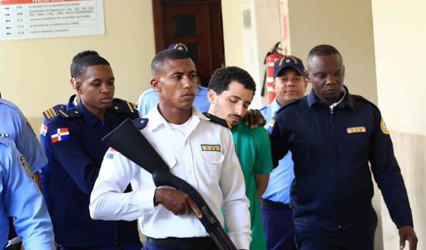 Abogado de Pumarol afirma que &eacute;l no estar&aacute; seguro en el pabell&oacute;n psiqui&aacute;trico al que fue enviado