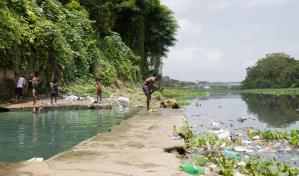 Acumulación de basura en riberas del Distrito Nacional: entre la desidia y el abandono