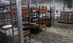 Deportation Depot y Alligator Alcatraz se afianzan como los modelos migratorios de Florida