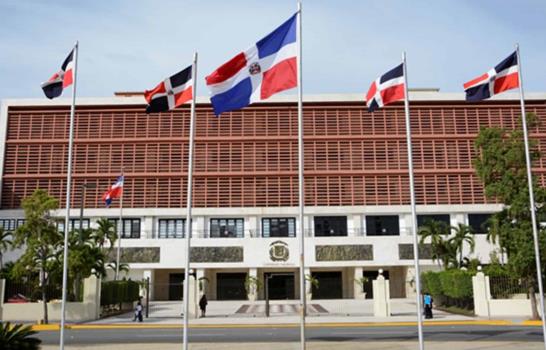 Aprueban reforma laboral con m&aacute;s licencia de paternidad y suspensi&oacute;n del contrato en emergencias