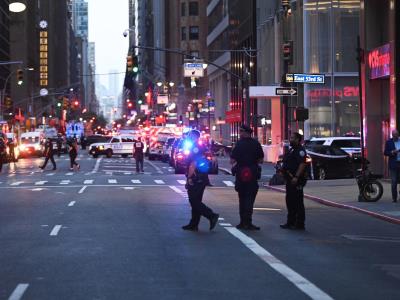 Cinco muertos en un tiroteo en Nueva York