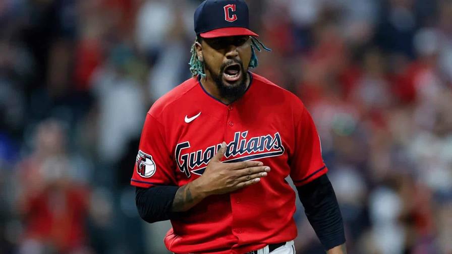 Emmanuel Clase puede dejar de ganar hasta US$26.6 millones