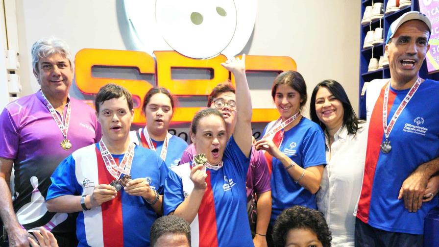 Farid y Yamil Abud ganan torneo de boliche de atletas especiales dedicado a los padres Farid y Yamil Abud ganan torneo de boliche de atletas especiales dedicado a los padres