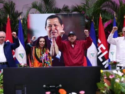 El presidente Daniel Ortega dice que Hugo Chávez "es un santo"