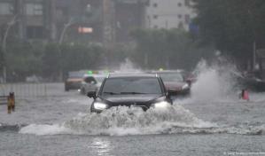 Fuertes lluvias e inundaciones en Pekín dejan al menos 30 muertos