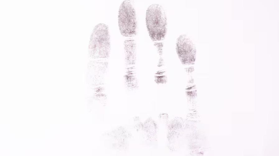 Descubren en Reino Unido huella de una mano de 4,000 años de antigüedad en objeto funerario egipcio Descubren en Reino Unido huella de una mano de 4,000 años de antigüedad en objeto funerario egipcio