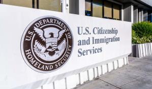 Gobierno de Trump impulsa cambios en el examen de ciudadanía por considerarlo demasiado fácil