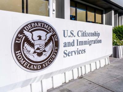 Gobierno de Trump impulsa cambios en el examen de ciudadanía