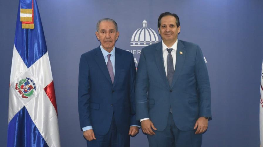 Mescyt y Salud Pública trabajan para reforzar revalidación y homologación de títulos extranjeros