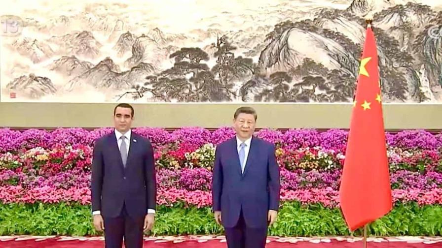 Embajador dominicano presenta cartas credenciales ante el presidente de China Embajador dominicano presenta cartas credenciales ante el presidente de China