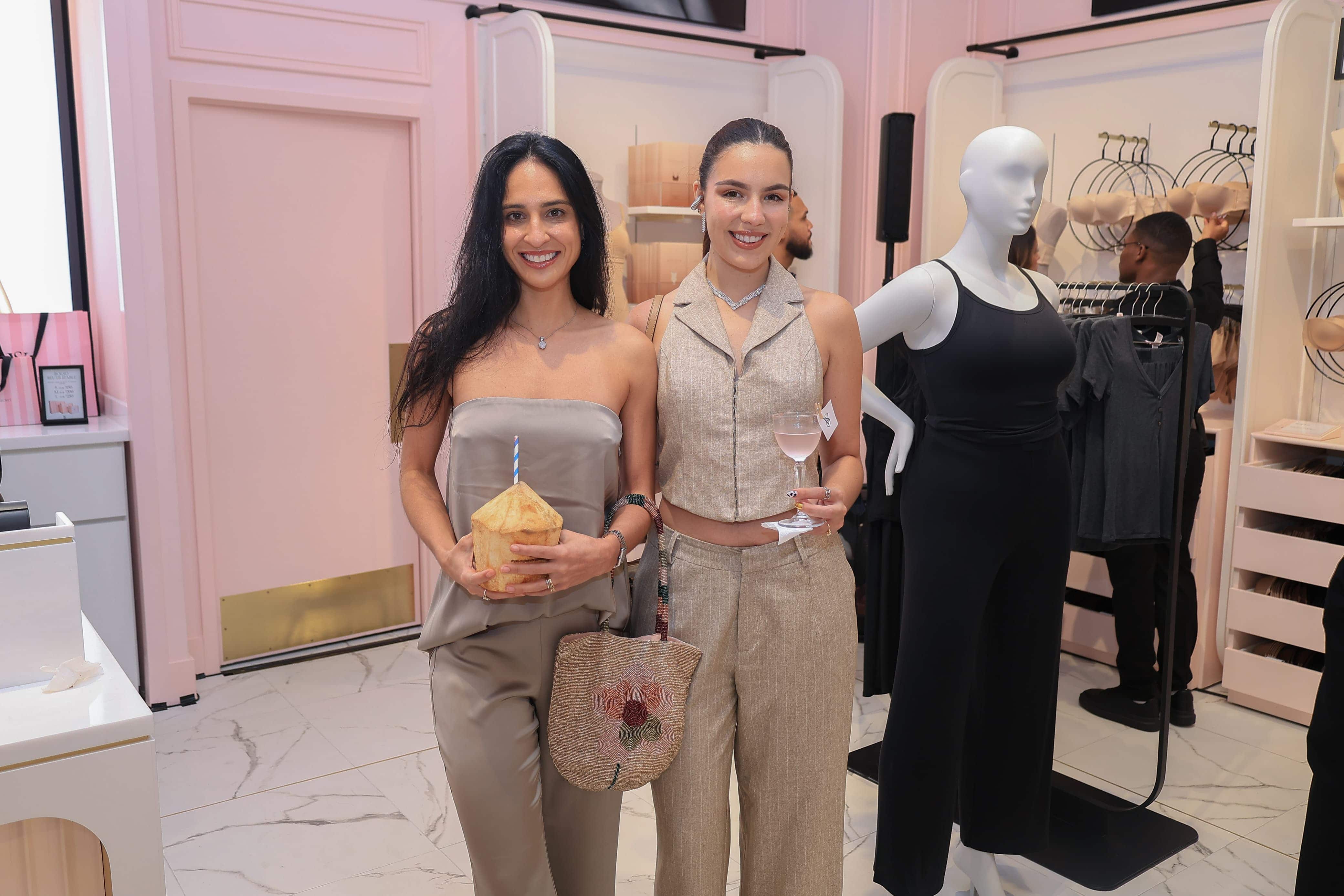 Andrea Hernández y Laura de Castro.
