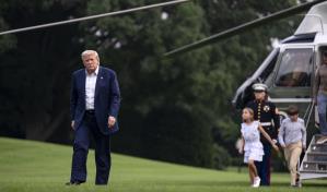 Donald Trump regresa a la Casa Blanca tras su viaje a Escocia