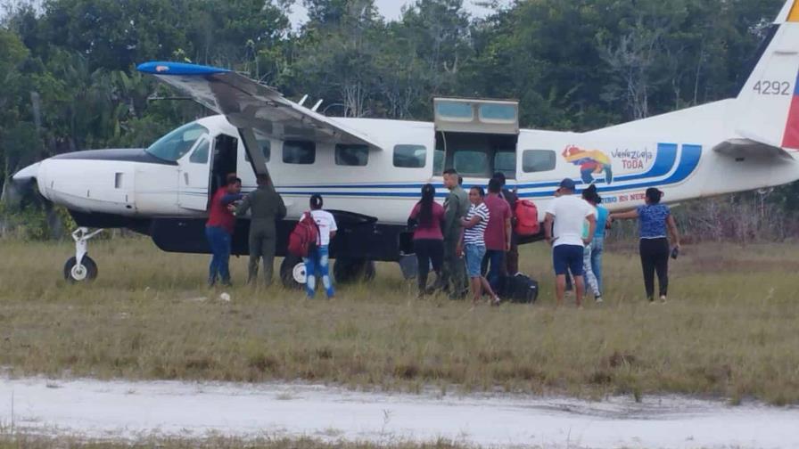Siete muertos y tres heridos en accidente de un avión militar en el sur de Venezuela