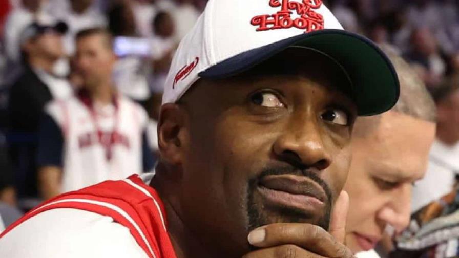 El exNBA Gilbert Arenas fue arrestado por partidas ilegales de póker en su mansión El exNBA Gilbert Arenas fue arrestado por partidas ilegales de póker en su mansión