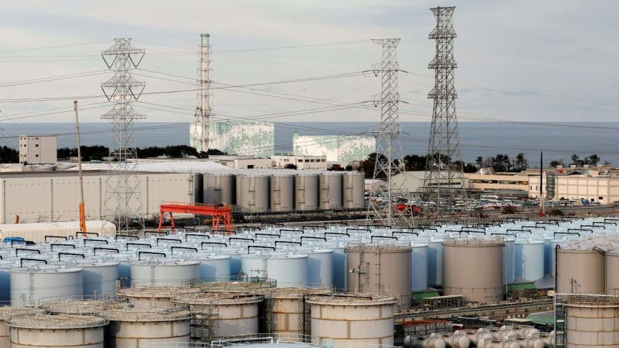 Trabajadores evacuan planta nuclear japonesa de Fukushima tras alerta de tsunami Trabajadores evacuan planta nuclear japonesa de Fukushima tras alerta de tsunami