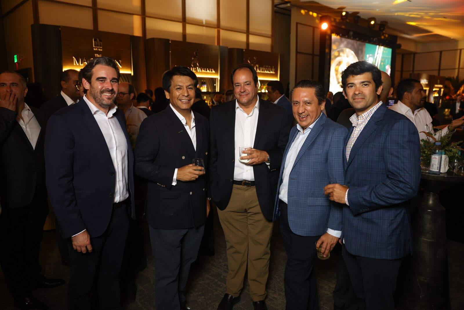 Luis Varona, Arturo Marroquín, Oliver Hernández, Mario Medina y Battesimo Palamara.