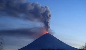 Erupción del volcán Krasheninnikov en Rusia, la primera en 600 años, vinculada a un reciente sismo