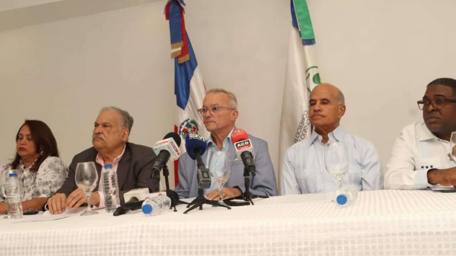 Sector empresarial presenta propuesta para modificar la Ley de Residuos Sector empresarial presenta propuesta para modificar la Ley de Residuos