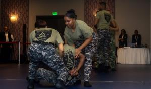 Se gradúan 151 agentes en técnicas de defensa personal y resolución de conflictos Se gradúan 151 agentes en técnicas de defensa personal y resolución de conflictos