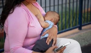 Salud Pública llama a fortalecer entornos para que las madres amamanten de forma libre y segura